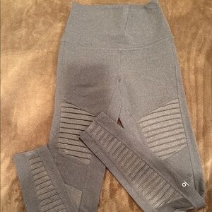 ALO Yoga Ribbed Gray Leggings